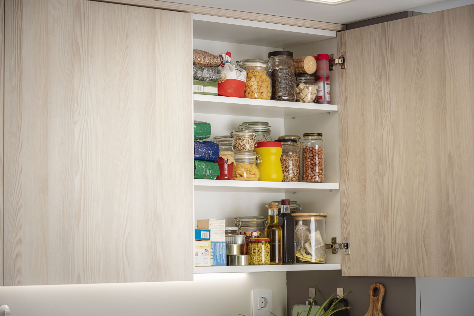 Best Ideas for How to Organize Kitchen Cabinets
