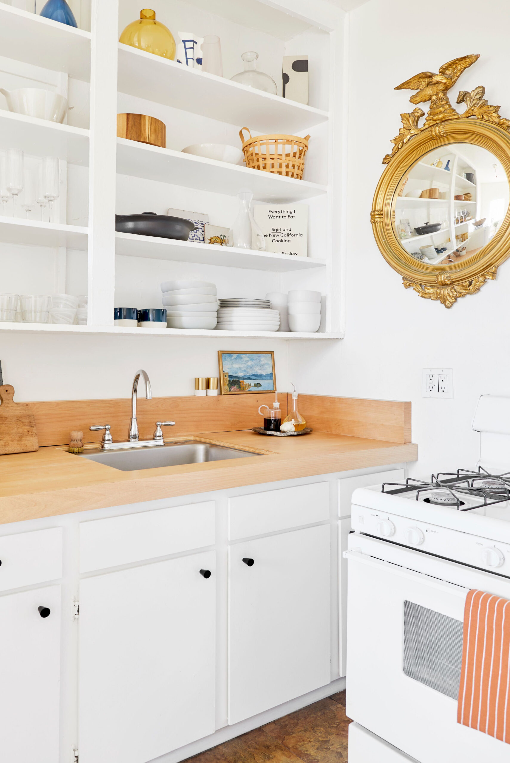 Best Small Kitchen Design Ideas - Small Kitchen Layout Photos