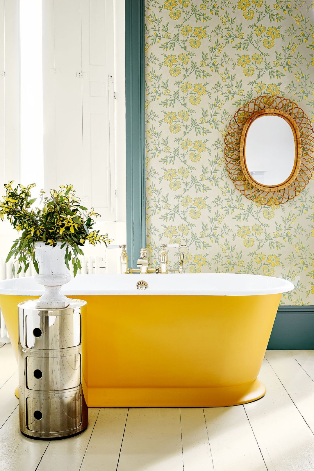 Colourful bathrooms:  ideas that are everything but monochrome