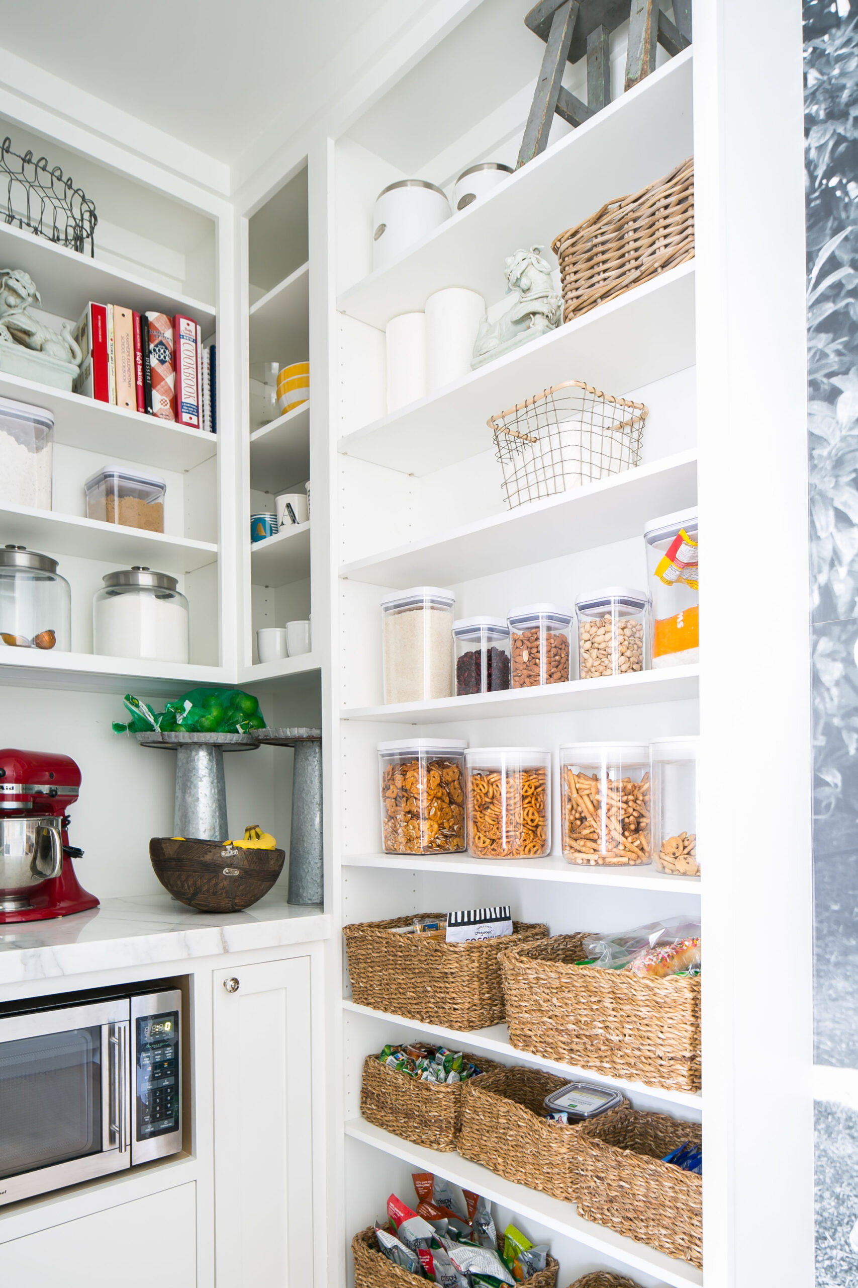 Kitchen Storage Ideas That Make It Impossible To Be Disorganized