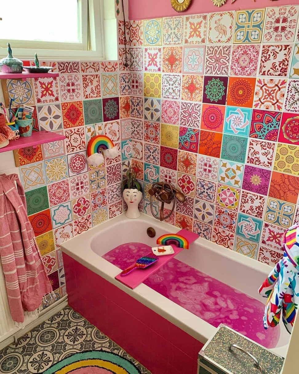 Multicoloured Bathroom Tile Ideas -  ways to introduce colour