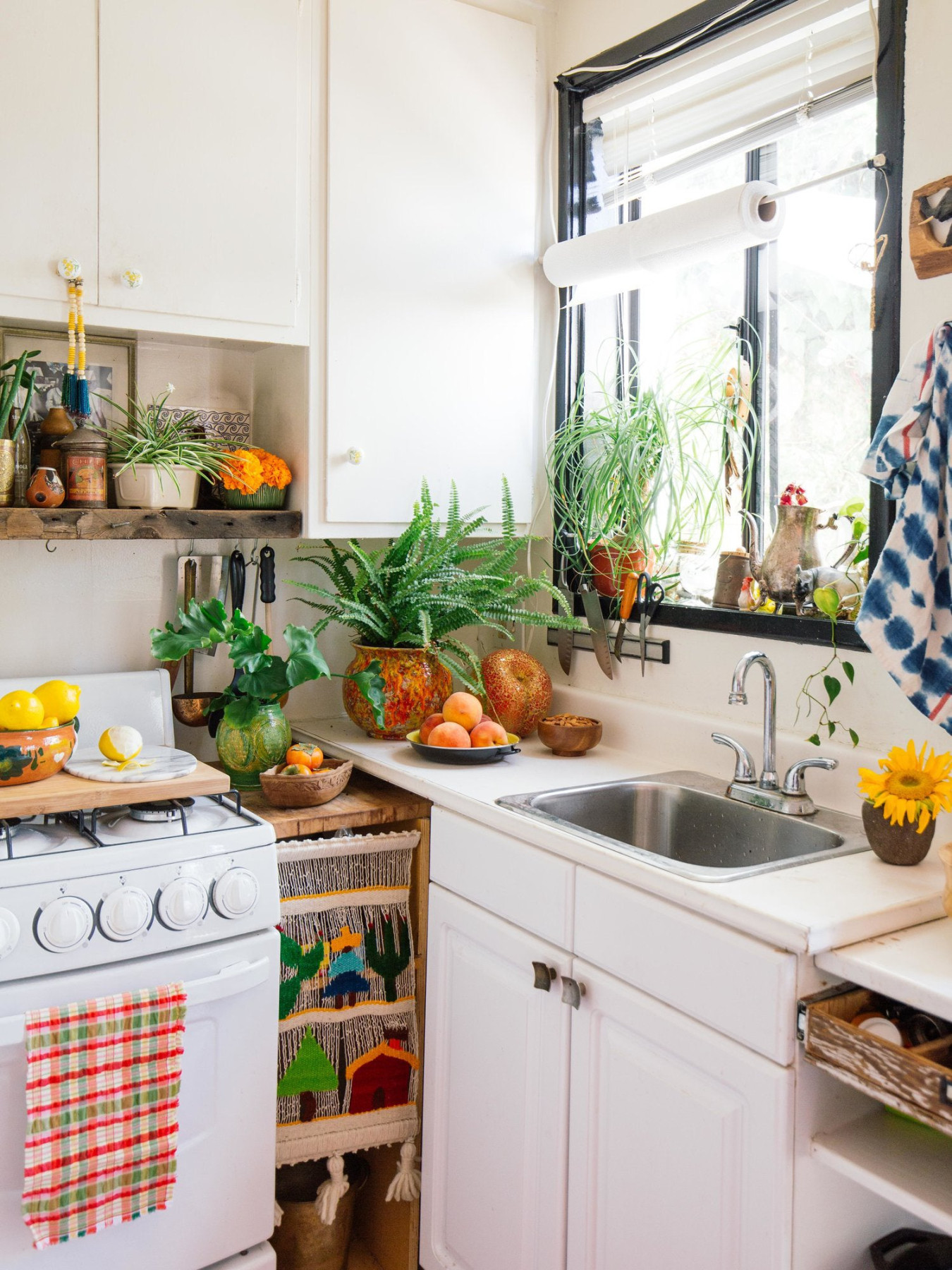 Tiny House Kitchen Ideas To Help You Make the Most of Your Small